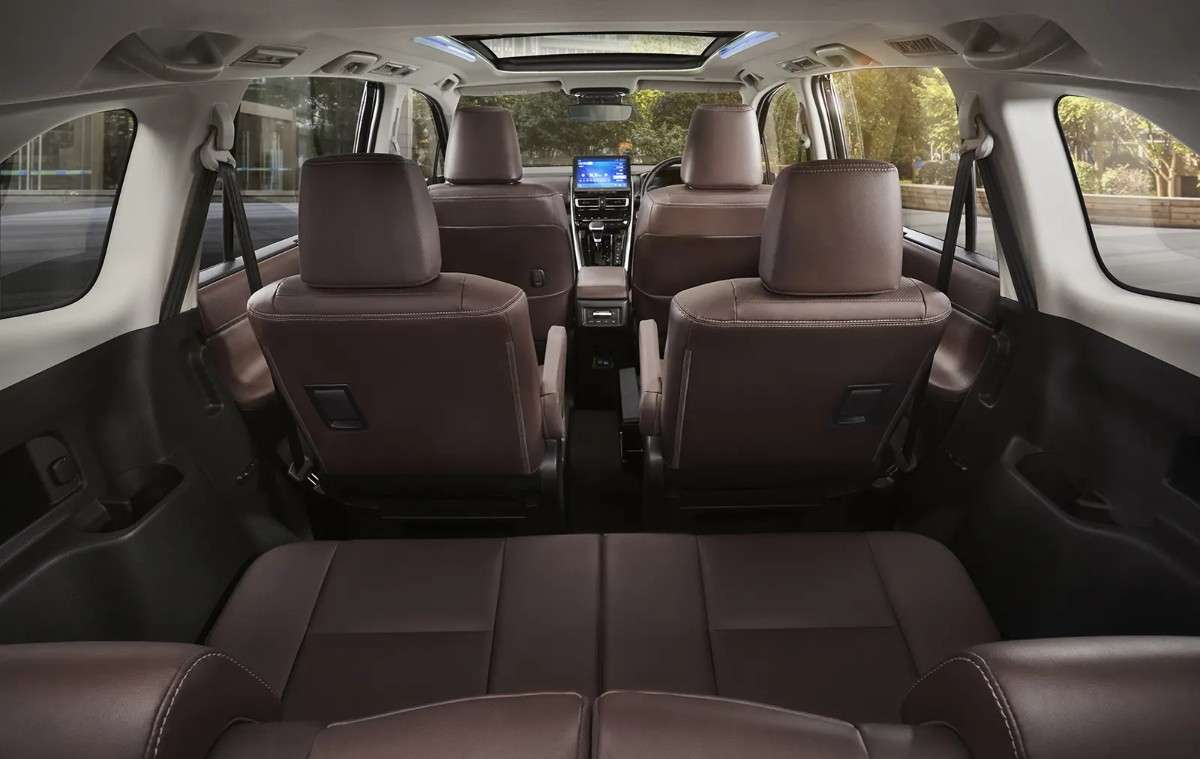 toyota Innova Hycross 2025 price