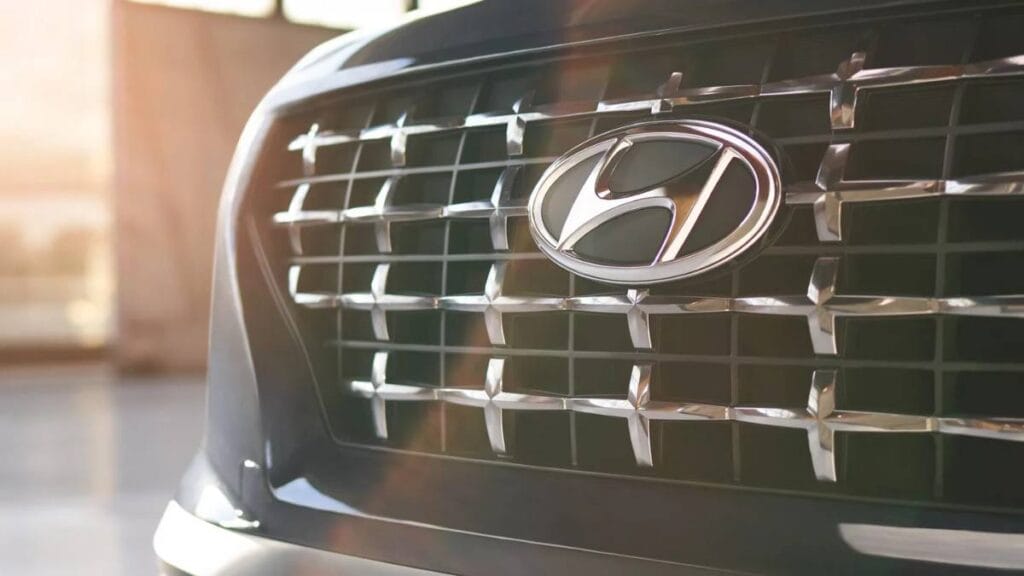 2026 Hyundai Venue Facelift: New look, ADAS, and a price of Rs. 7.9 lakh—Sonet rival!