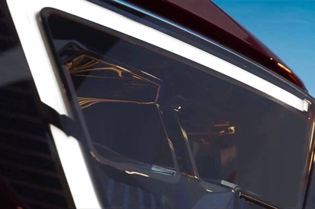 XUV700 facelift new grille design LED headlamps vs old model