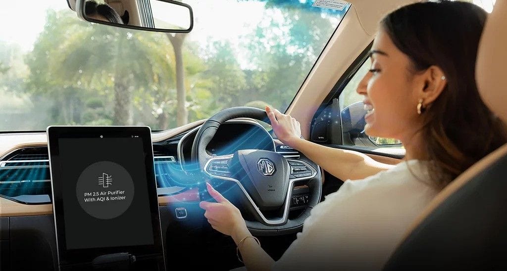 MG Hector 2026 iSwipe gesture control demonstration for AC and music control