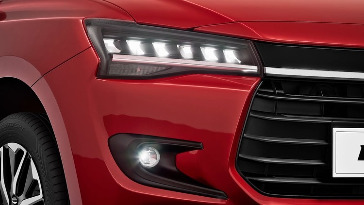 Maruti Suzuki Dzire VXi 2024 front view white color